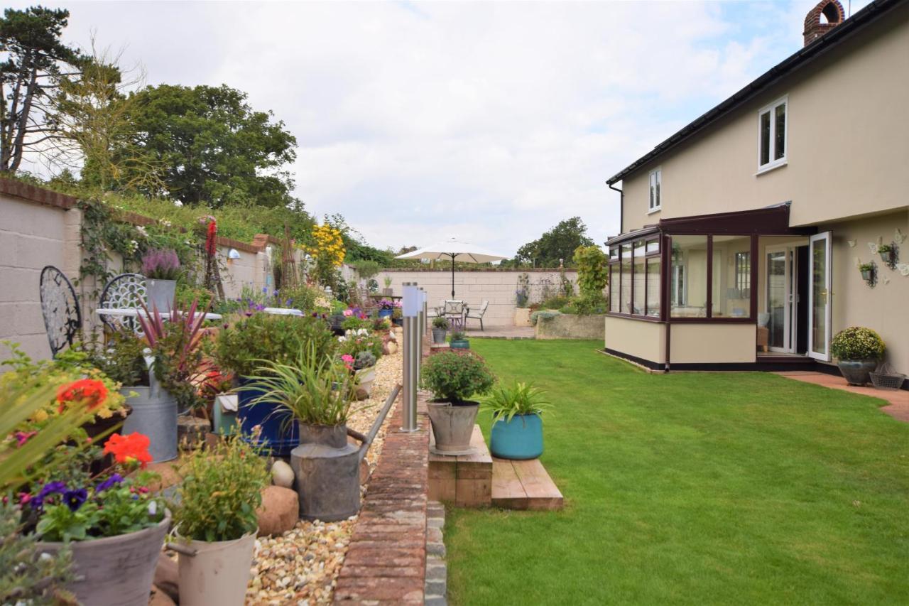 The Old Dairy B&B Lympstone Exterior photo